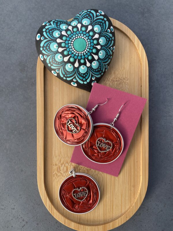 Made_by_DCH Upcycling Kaffeekapseln *Set Ohrringe und Kettenanhänger mit Applikation* K+ rot Applikation LOVE